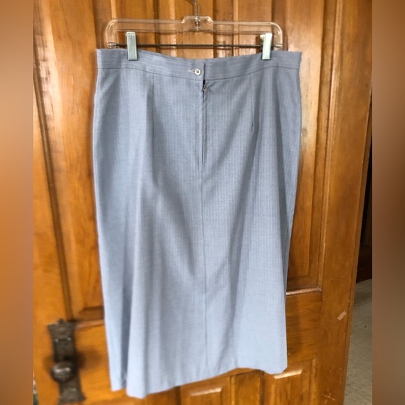 Vtg Soft Blue Pinstripe Skirt - Picture 3 of 13